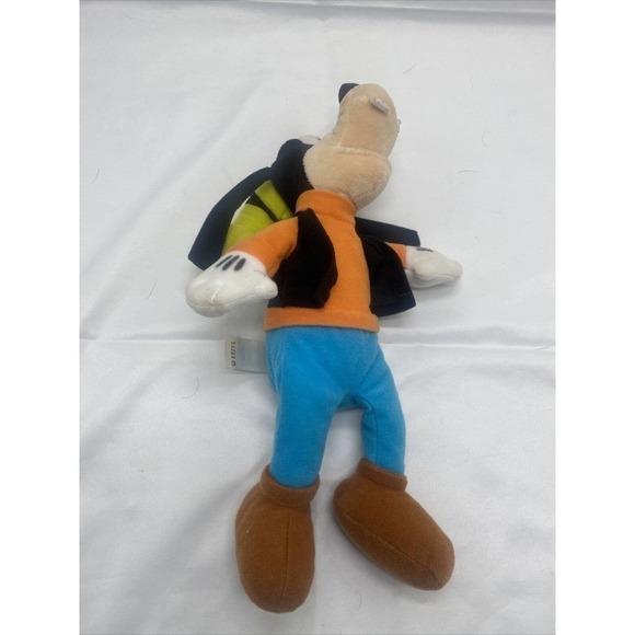 𝅺WALT Disney Goofy 12 Inch Plush Stuffed Toy - Picture 4 of 4